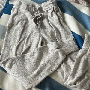 Sweater joggers
